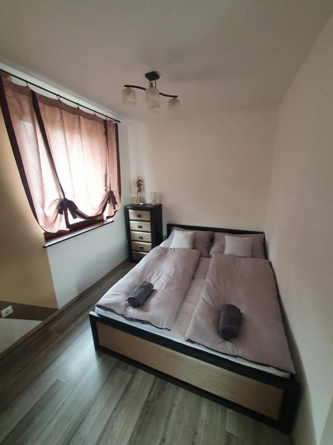 Krisi Apartman Hajdúszoboszló Extérieur photo